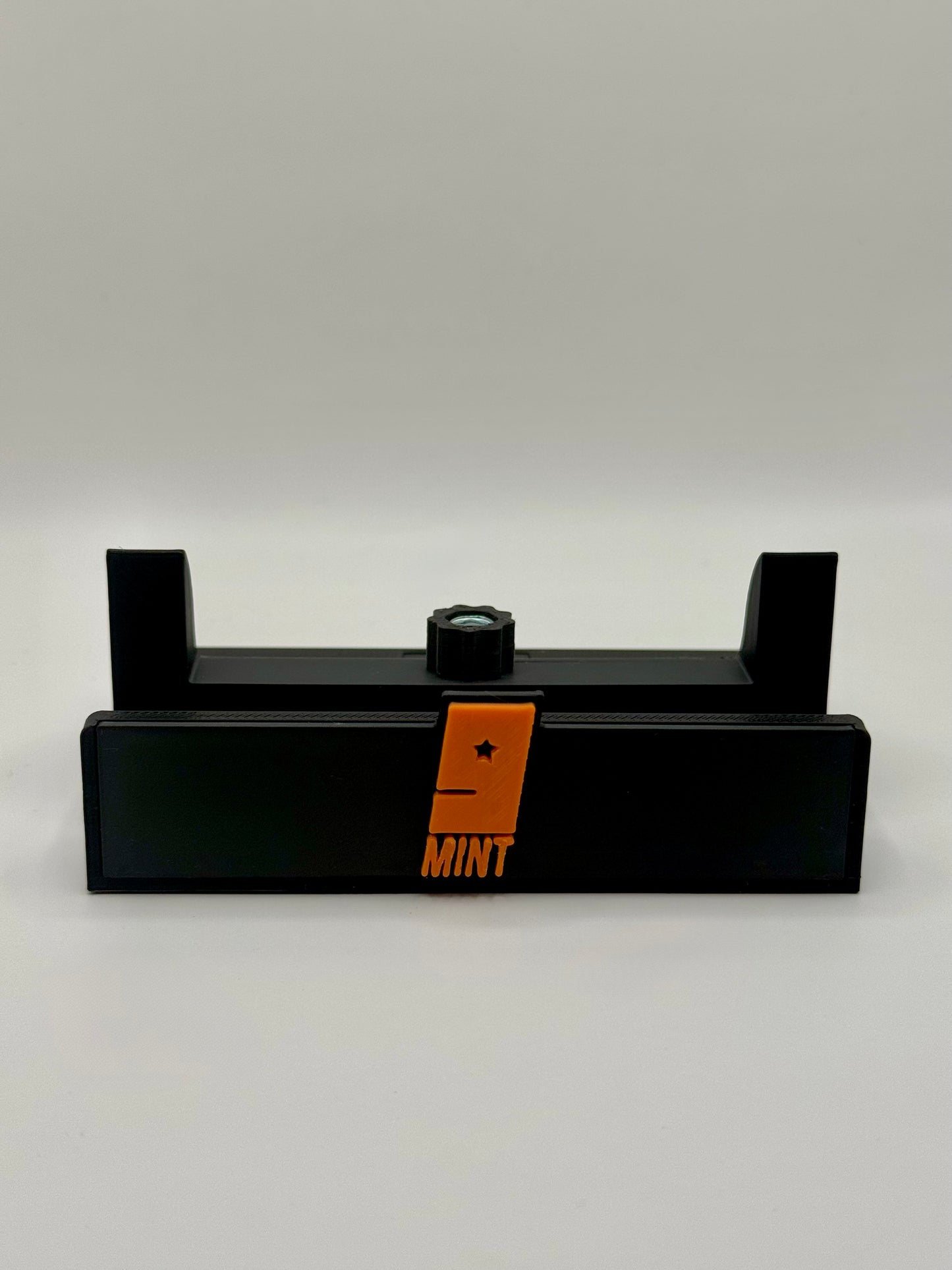 Mint 9 Adjustable Stands
