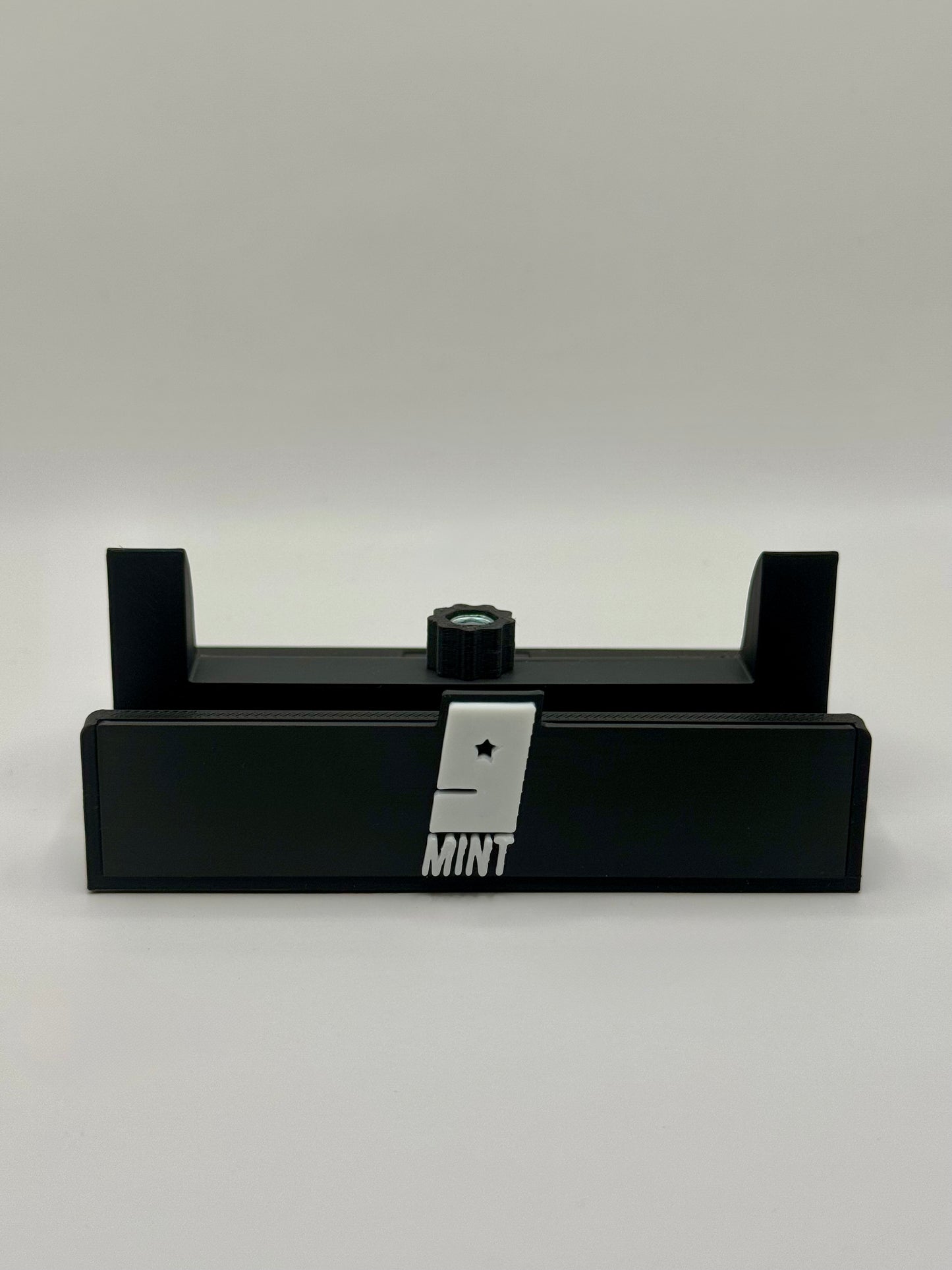 Mint 9 Adjustable Stands