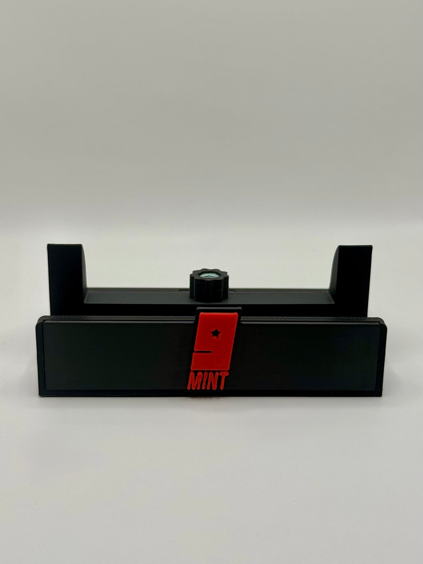 Mint 9 Adjustable Stands