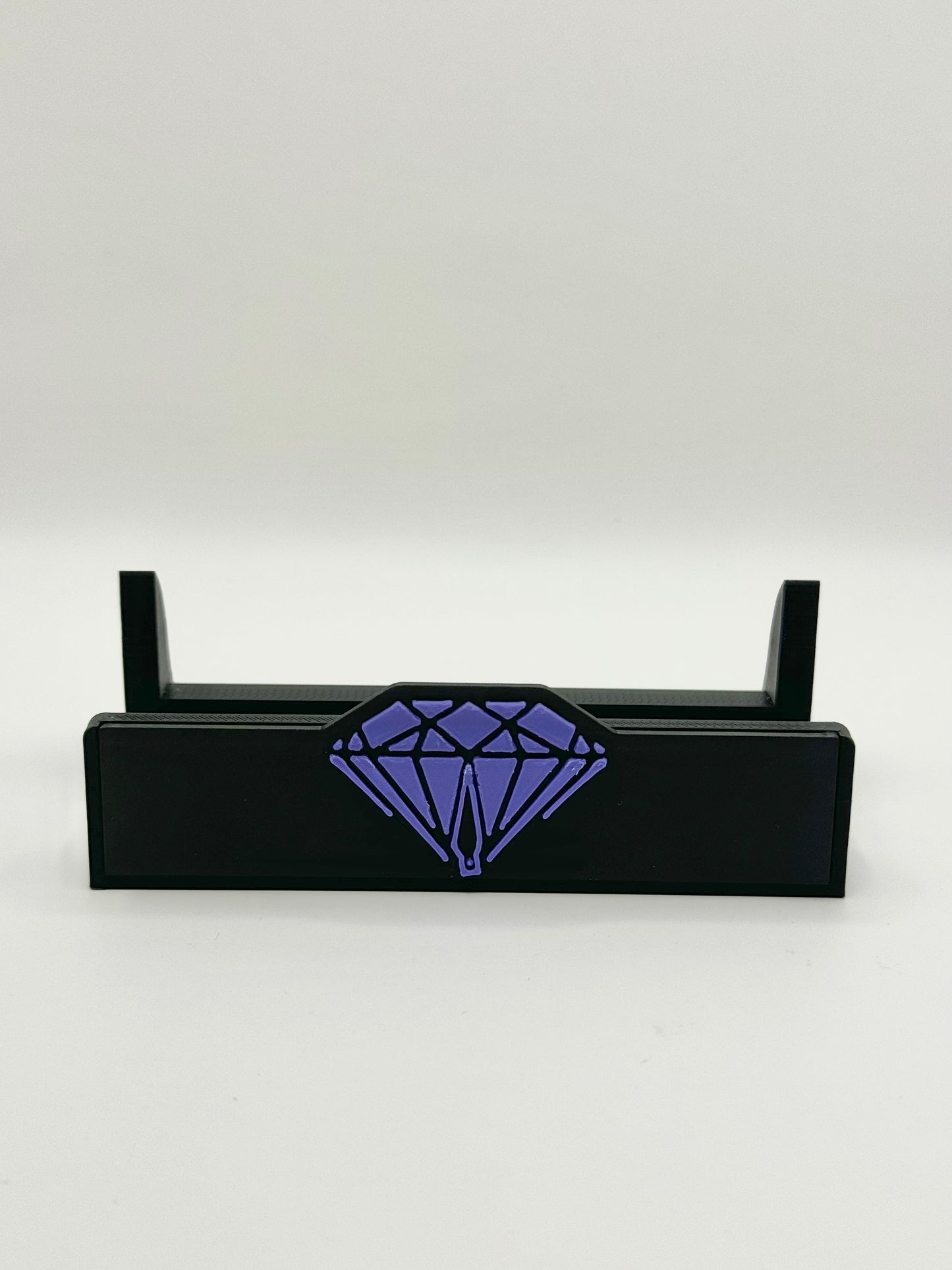 Diamond Cutz Logo Stands