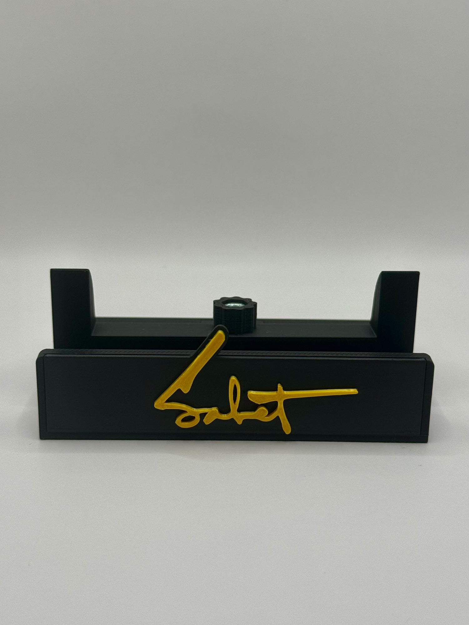 Sabet Stands