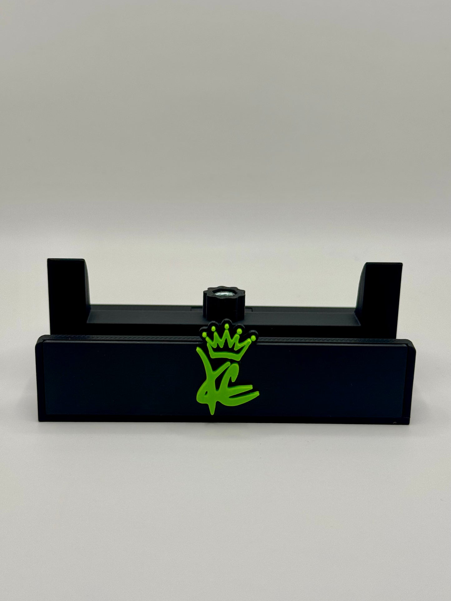 Kings Collectibles Adjustable Stands (Black Bases)